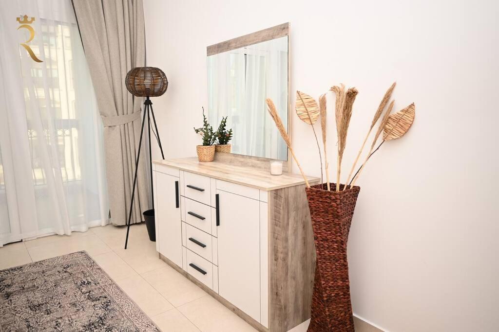 Yas Natura Bliss 1Br Apartment อาบูดาบี ภายนอก รูปภาพ