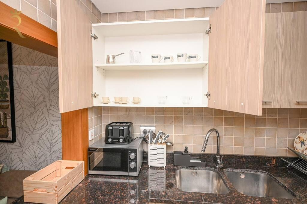Yas Natura Bliss 1Br Apartment อาบูดาบี ภายนอก รูปภาพ